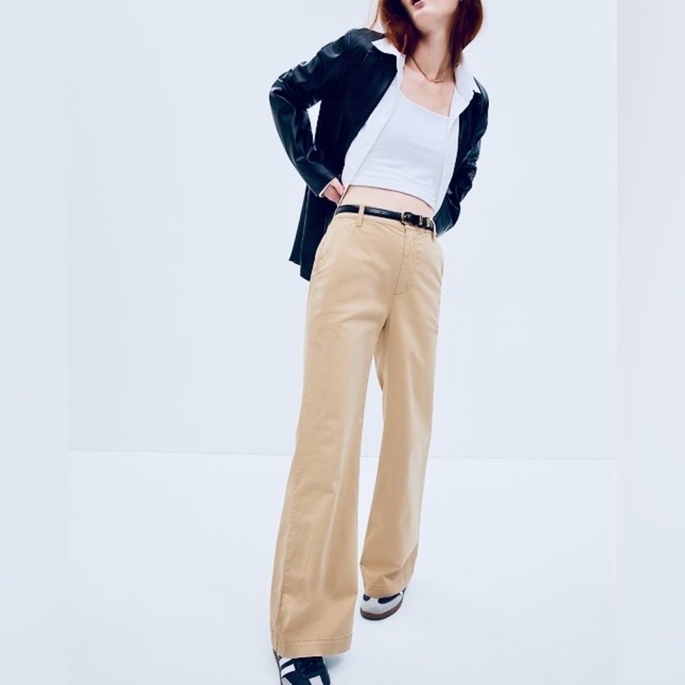Gap Tan/Khaki Stretch Modern Fit Flare Pants